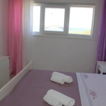 Madalenas - With Sea View 公寓 *
